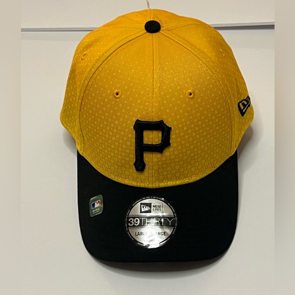 Pittsburgh Pirates Fitted Hat Size Large/Extra Large NWT - Picture 2 of 10